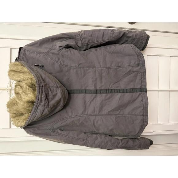 Aritzia TNA Platoon military utility jacket in grey with a faux-fur lined hood. - Picture 10 of 13